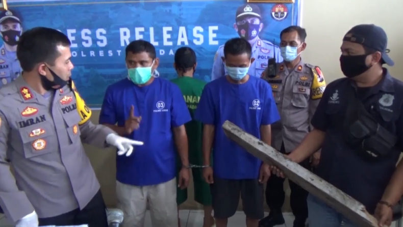 Rebutan Antrean Parkir, Sopir Truk di Padang Tewas Dikeroyok Kakak Beradik