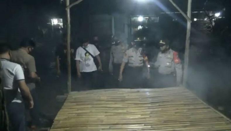 Asyik Makan, Penjaga Malam di Palembang Dibacok Teman hingga Tewas