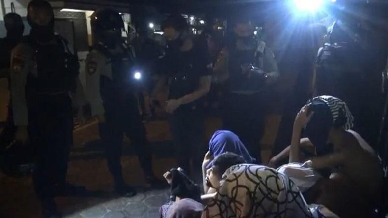 Asik Ngelem di Taman Kota Palangka Raya, 7 Pelajar Diciduk Polisi