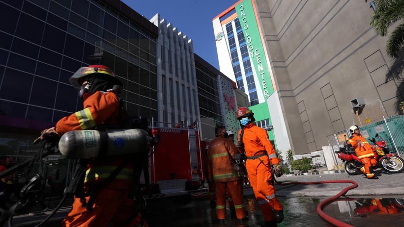 Lantai Basemen Gedung RSUD dr Soetomo Terbakar, Pelayanan Tetap Berjalan - Bagian 2