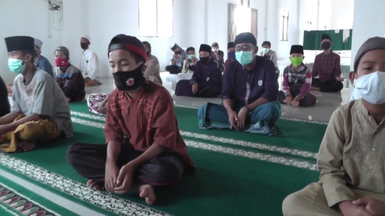 Santri di Ponpes Ki Marogan Gelar Doa Bersama untuk Kesembuhan Syekh Ali Jaber