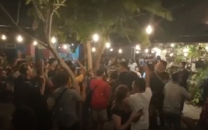 Video Viral Ratusan Pengunjung Kafe di Jepara Joget Langgar Protokol Kesehatan