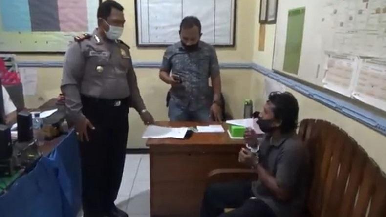 Bawa Kabur Handphone dan Uang Siswa, Guru Gadungan di Ponorogo Dibekuk