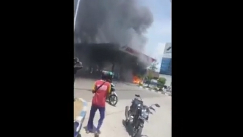 Tangki Bensin Bocor, Motor Terbakar usai Isi BBM di SPBU Bondowoso