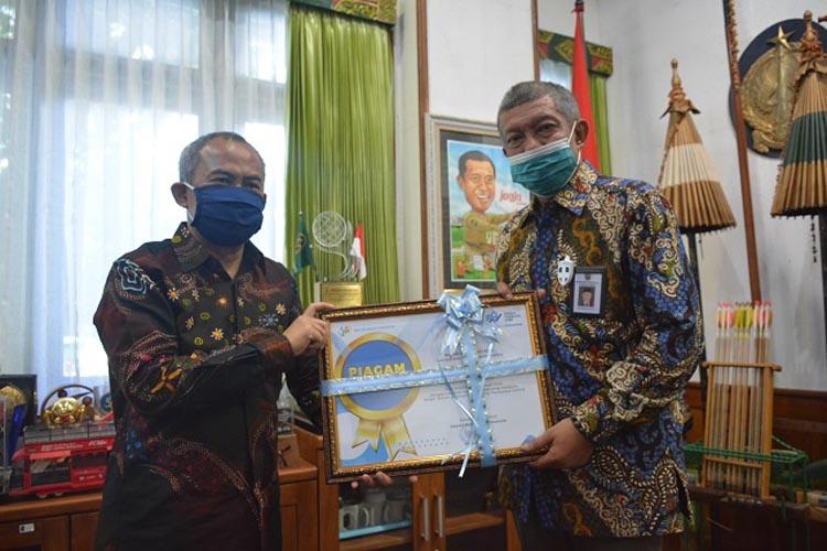 Partisipasi Sensus Penduduk Online Tinggi, Pemkot Yogyakarta Raih Penghargaan BPS