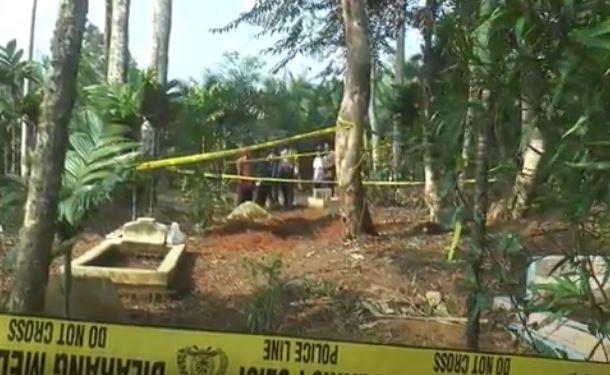 title Keluarga Anak yang Dibunuh Ibu Kandung di Lebak Masih Syok, Sempat Dinyatakan Hilang Keluarga Anak yang Dibunuh Ibu Kandung di Lebak Masih Syok, Sempat Dinyatakan Hilang