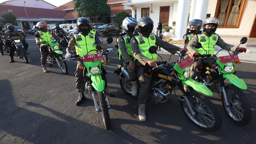 Gubernur Khofifah Lepas Tim Pemburu Pelanggar Protokol Kesehatan - Bagian 3