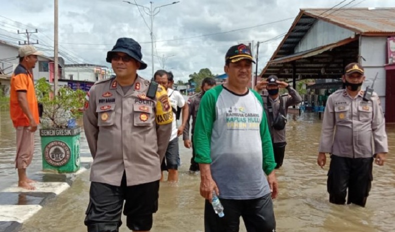 Banjir Kapuas Hulu Bikin Lumpuh Aktivitas, Pemda Belum Tetapkan Status Tanggap Darurat