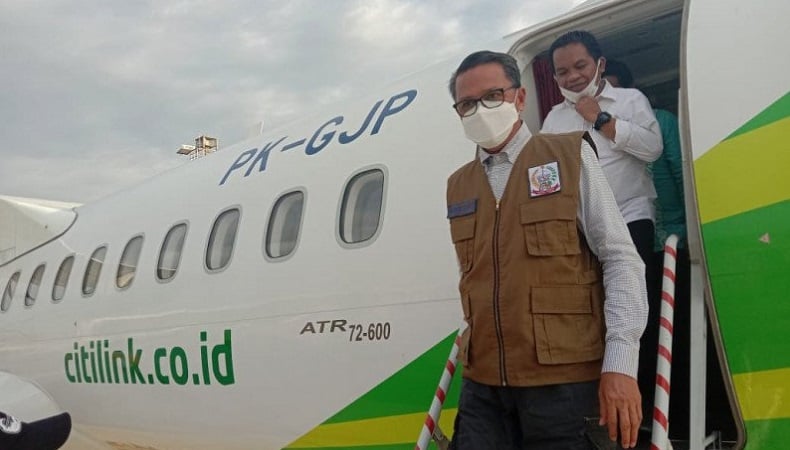 Gubernur Sulsel Nurdin Abdullah Minta Citilink Buka Rute Penerbangan Ke Toraja Bagian 1 Hari ini tim gingsul ingin berbagi peluang kerja terbaru bagi sobat yang memenuhi kriteria lowongan terbaru di tana toraja dan merasa memenuhi syarat serta kualifikasi loker tersebut, silakan sobat langsung. gubernur sulsel nurdin abdullah minta