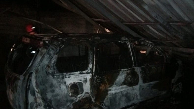Kebakaran di Medan Tuntungan, 2 Rumah dan 1 Mobil Ludes Dilalap Api