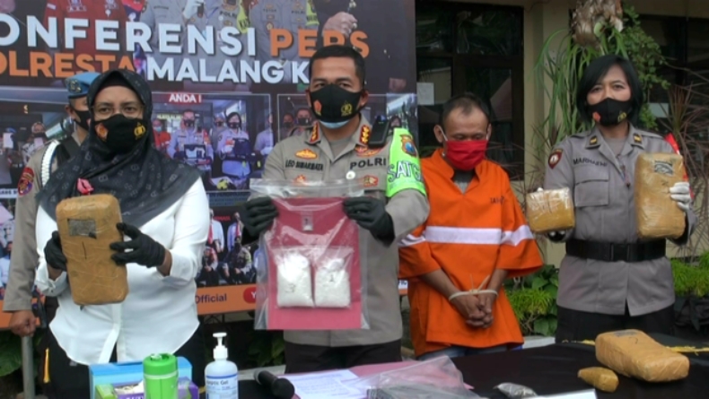 Transaksi di Warkop, Kurir Sabu dan Ganja Malang Dibekuk Polisi