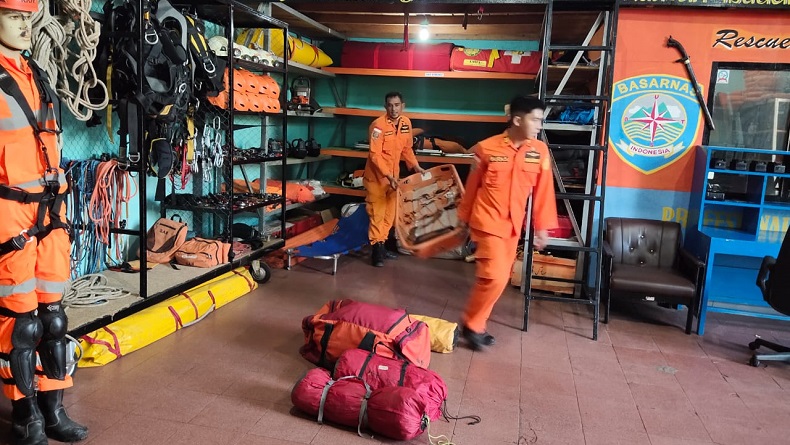 Pencari Madu di Gunung Bawakaraeng Gowa Jatuh ke Jurang Sedalam 200 Meter