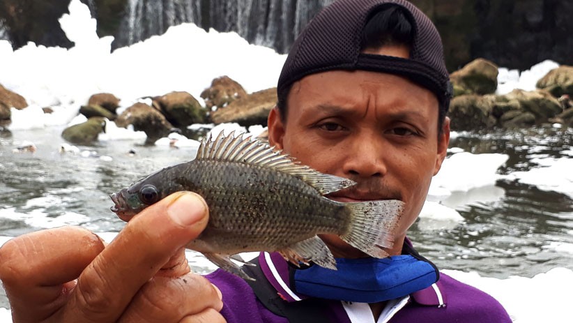 Wisata Curug Parigi Bekasi Tercemar Limbah, Air Berbusa dan Bau - Bagian 5