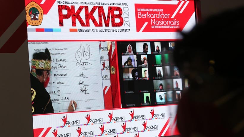 Ribuan Mahasiswa Baru Untag Surabaya Berikrar Anti-radikalisme - Bagian 3