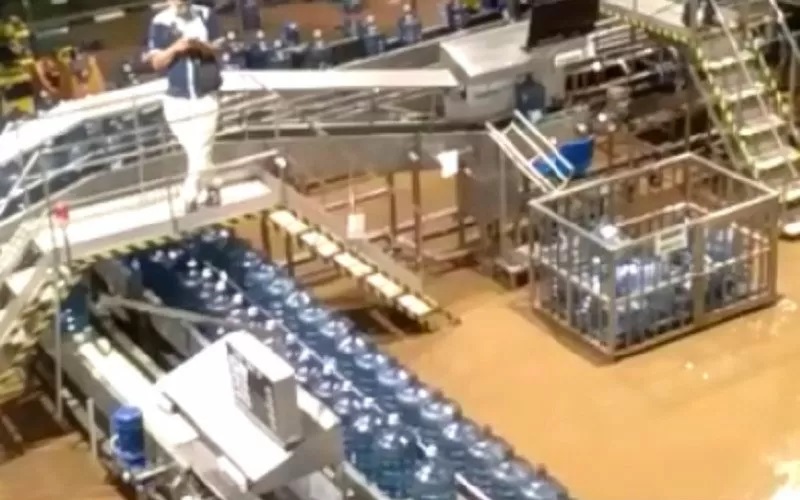 Pabrik Aqua Berhenti Operasi Akibat Terendam Banjir Cicurug