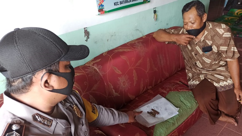 Cari Ikan di Sungai, Warga OKU Malah Temukan 6 Butir Amunisi Aktif