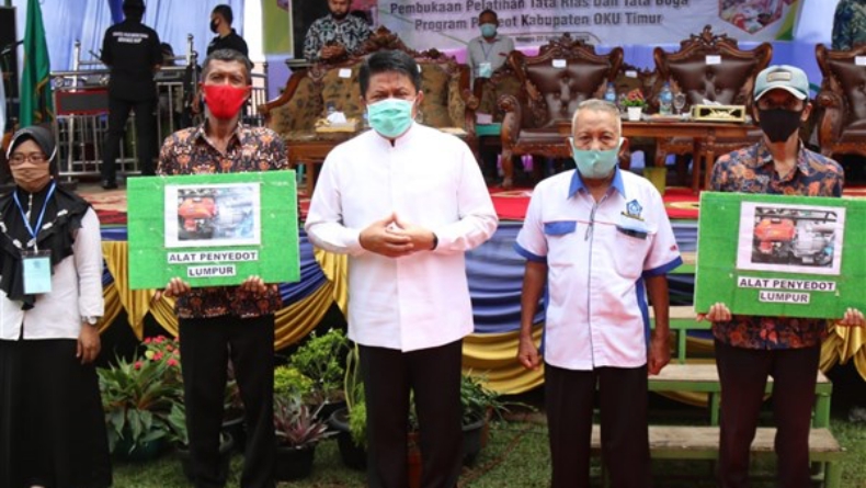 Gubernur Herman Deru Buka Pelatihan Tata Rias dan Boga di OKU Timur