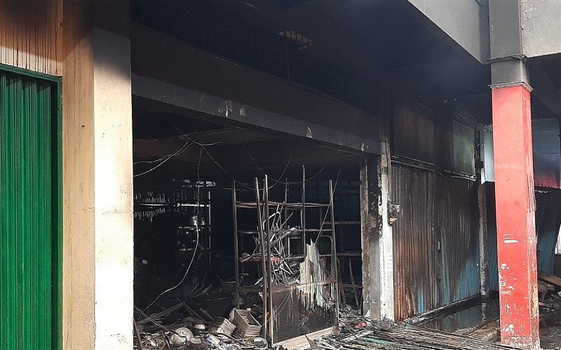 Pasar Wage Purwokerto Kebakaran, Api Diduga Muncul Pertama dari Lantai Bawah
