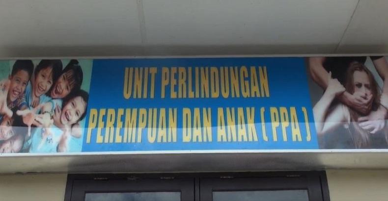 title Baru 3 Hari Nikahi Janda, Pria di Madina Sudah 11 Kali Cabuli 2 Anak Tiri Baru 3 Hari Nikahi Janda, Pria di Madina Sudah 11 Kali Cabuli 2 Anak Tiri