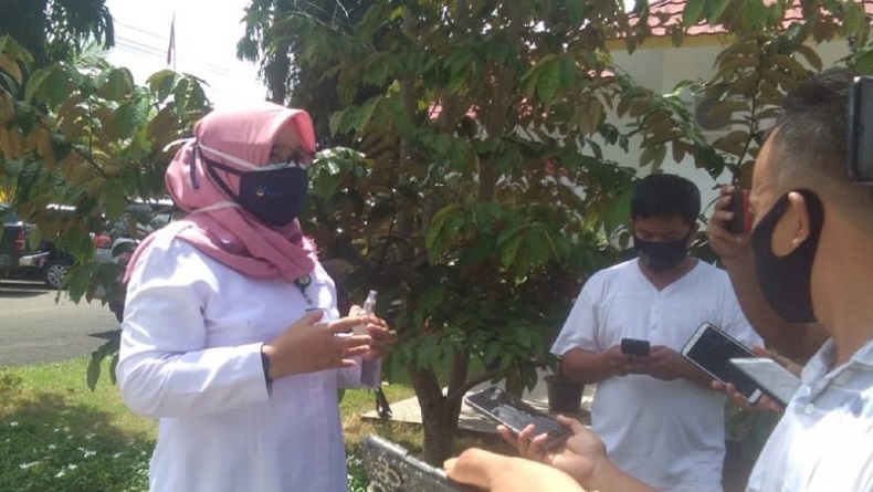 Reaktif Covid-19, Kepala Dinkes Mukomuko Desriani Isolasi Mandiri