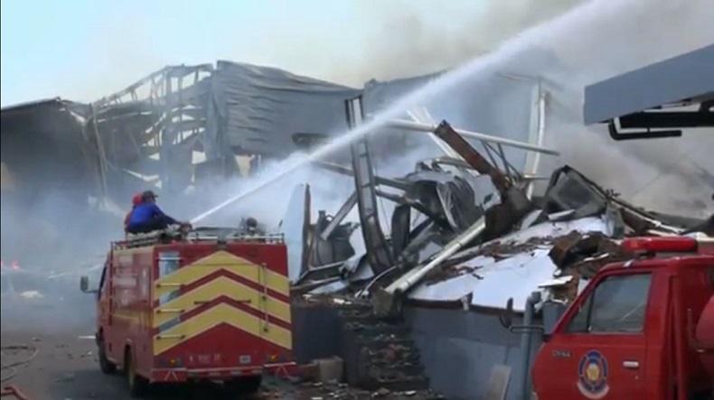 Gudang Sembako dan Kosmetik Ratusan Meter di Malang Terbakar Hebat, Kerugian Miliaran Rupiah 