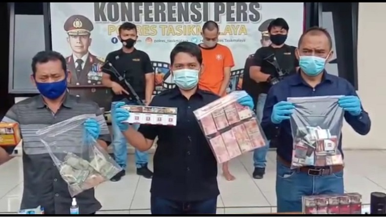 Terlilit Utang Online, Kepala Minimarket Gasak Rp47 Juta di Toko Tempat Kerjanya