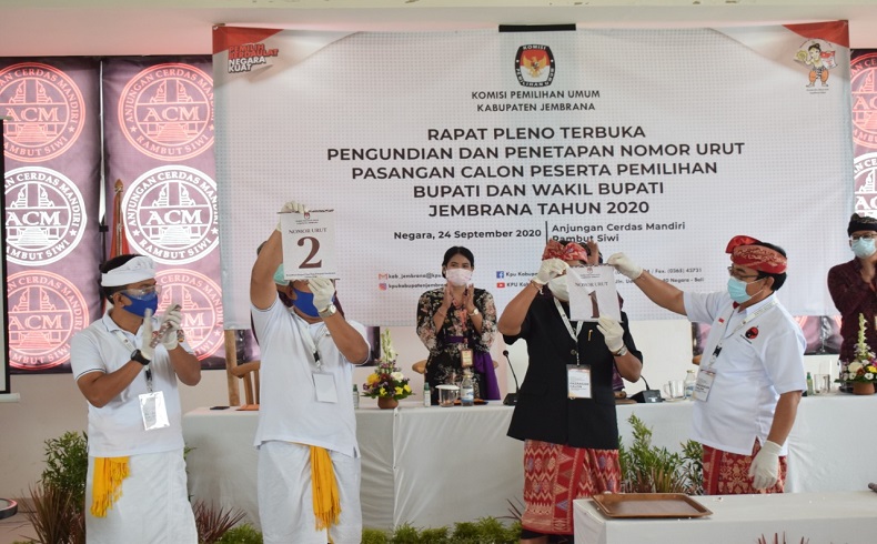 KPU Jembrana Undi Nomor Urut Paslon Pilkada dengan Protokol Kesehatan Ketat