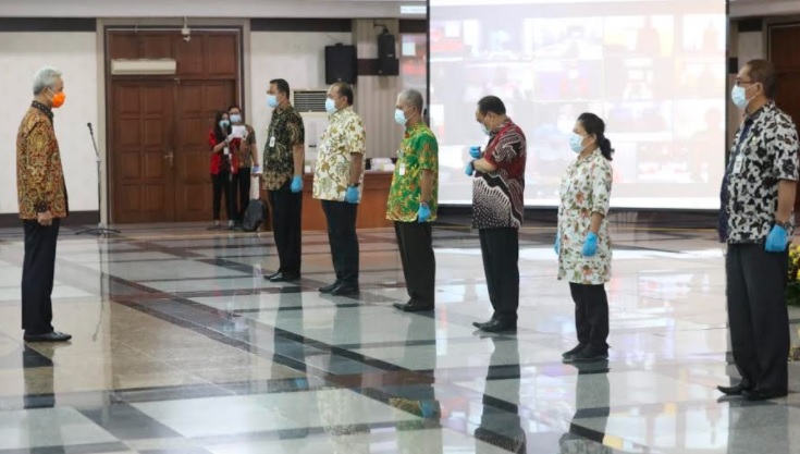 Ganjar Singgung Konser Dangdut di Tegal saat Kukuhkan 6 Pjs Bupati-Wali Kota