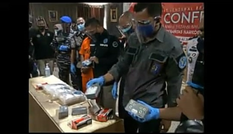 Bea Cukai Juanda Gagalkan Penyelundupan 3 Kg Sabu dalam Stop Kontak asal Malaysia