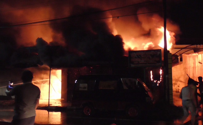 Kebakaran Hanguskan Empat Kios di Medan, Diduga karena Gas Bocor