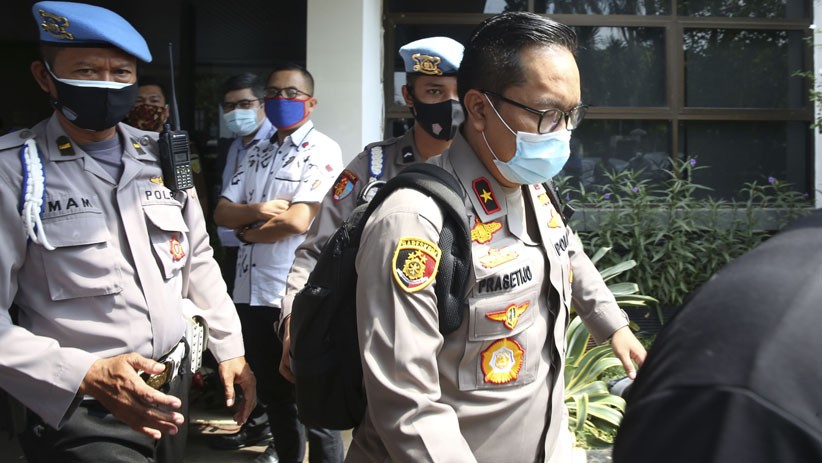 Djoko Tjandra, Anita Kolopaking dan Brigjen Prasetijo Utomo Dibawa ke Kejari Jaktim - Bagian 3