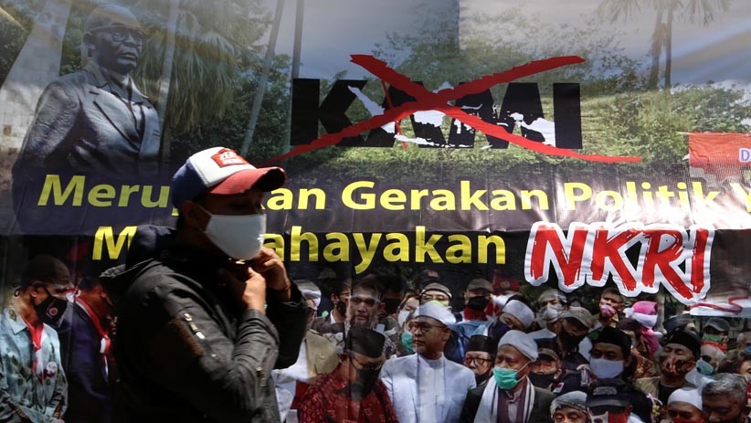 Ratusan Massa Usir Peserta Silaturahmi Akbar KAMI di Gedung Juang 45 Surabaya - Bagian 7