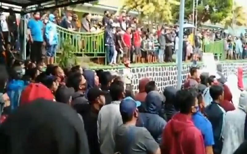 Kasus Dangdutan di Tegal Belum usai, Ganjar Temukan Turnamen Voli Dihadiri Ribuan Penonton