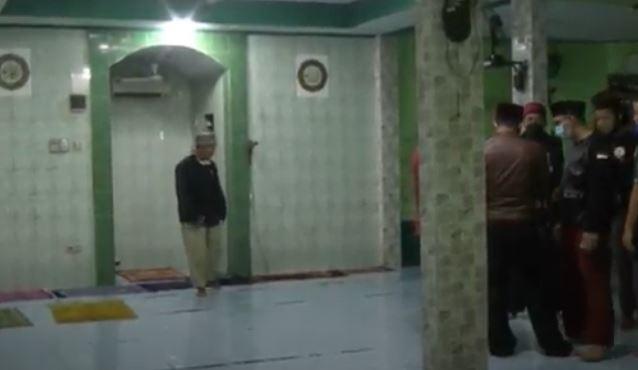 title Usai Jadi Sasaran Vandalisme, Musala di Tangerang Dijaga Ketat Warga Usai Jadi Sasaran Vandalisme, Musala di Tangerang Dijaga Ketat Warga