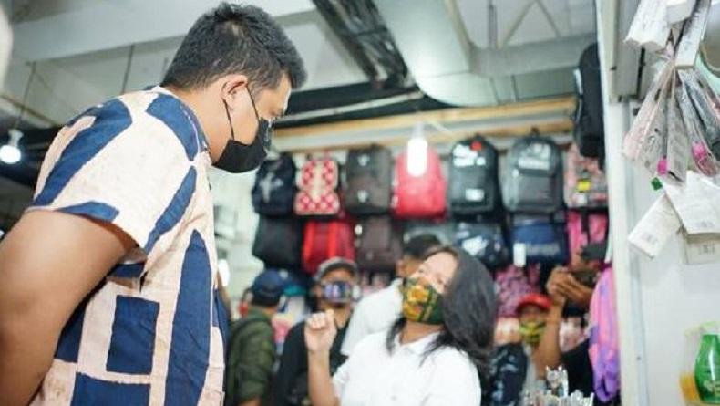 Bobby Nasution Blusukan ke Pasar Kampung Lalang, Janji Akan Sejahterakan Pedagang