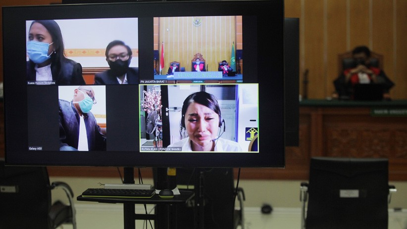 Lucinta Luna Menangis Divonis 1,5 Tahun Penjara karena Kasus Narkoba - Bagian 1