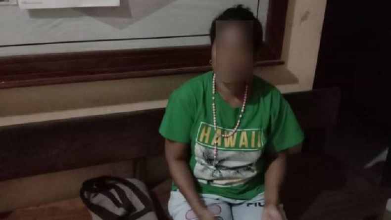 title Bawa Parang Berlumur Darah, Ibu Muda di Keerom Jujur ke Tetangga Habis Bunuh Suami Bawa Parang Berlumur Darah, Ibu Muda di Keerom Jujur ke Tetangga Habis Bunuh Suami