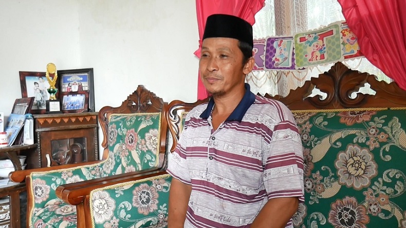 title Ada Gadis Dihamili Bapak Kandung, Warga Pinrang Takut Kampung Kena Musibah Ada Gadis Dihamili Bapak Kandung, Warga Pinrang Takut Kampung Kena Musibah