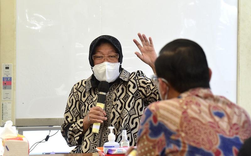 Keluarkan Surat Edaran, Risma Imbau Warga Surabaya Waspada Jelang Musim Hujan