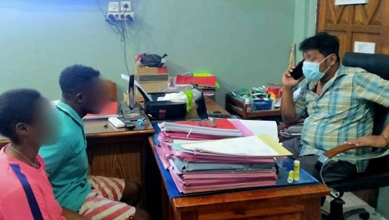 title Nekat, Sepasang Kekasih di Jayapura Curi Beras di Gudang Bulog Nekat, Sepasang Kekasih di Jayapura Curi Beras di Gudang Bulog