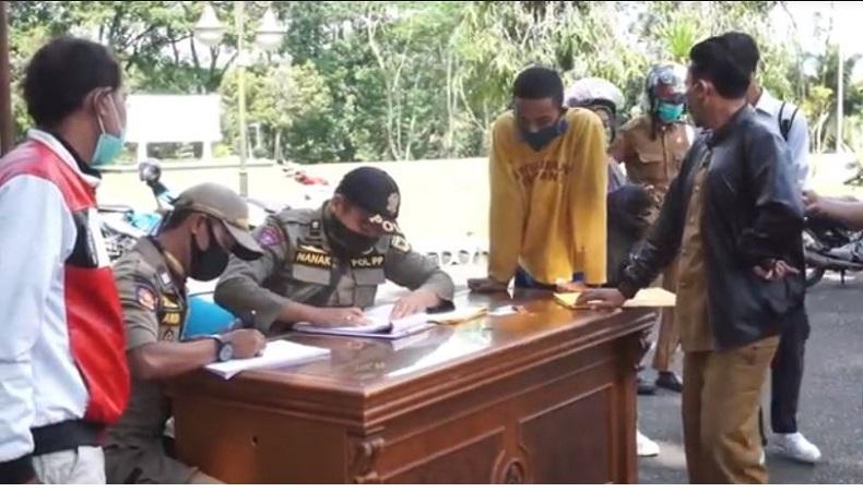 Razia Masker, ASN Pemkab Tanah Datar Langgar Protokol Kesehatan Covid-19