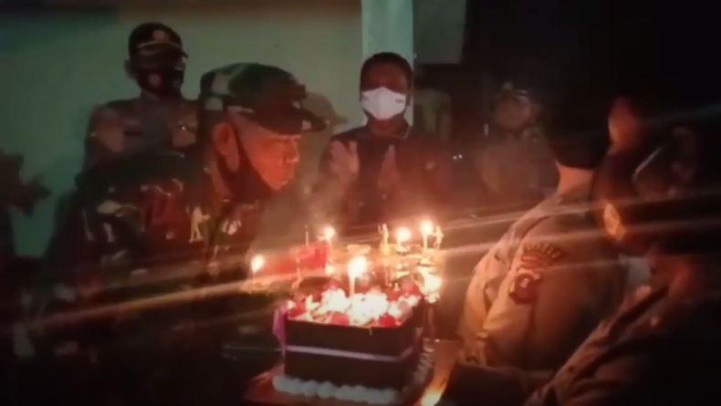 HUT ke-75 TNI, Polres Asahan Beri Kejutan di Markas Kodim 0208/AS