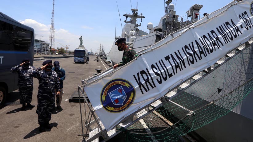 Periksa Alutsista TNI AL, Pangkoarmada II Inspeksi Kapal Perang - Bagian 4