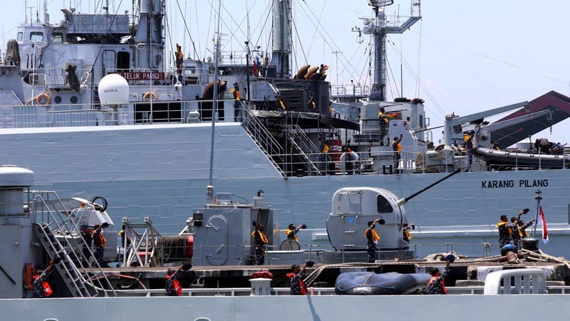 Periksa Alutsista TNI AL, Pangkoarmada II Inspeksi Kapal Perang - Bagian 5