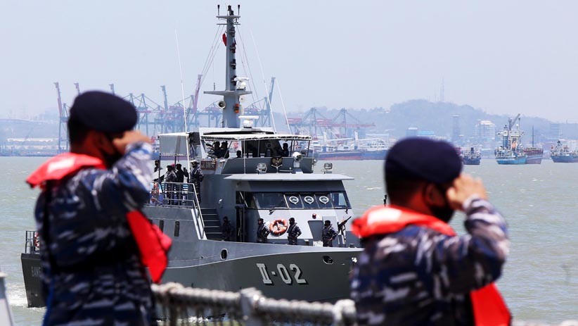 Periksa Alutsista TNI AL, Pangkoarmada II Inspeksi Kapal Perang - Bagian 2