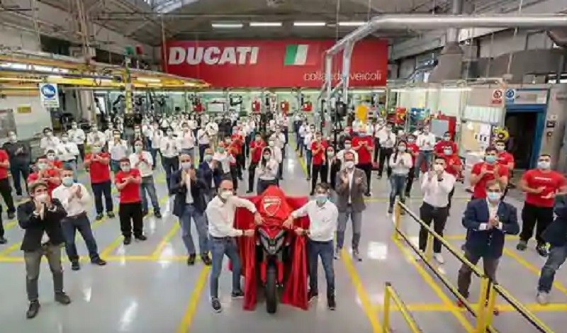 Ducati Bangun Motor  yang Bisa Ngerem dan Ngegas  Sendiri 