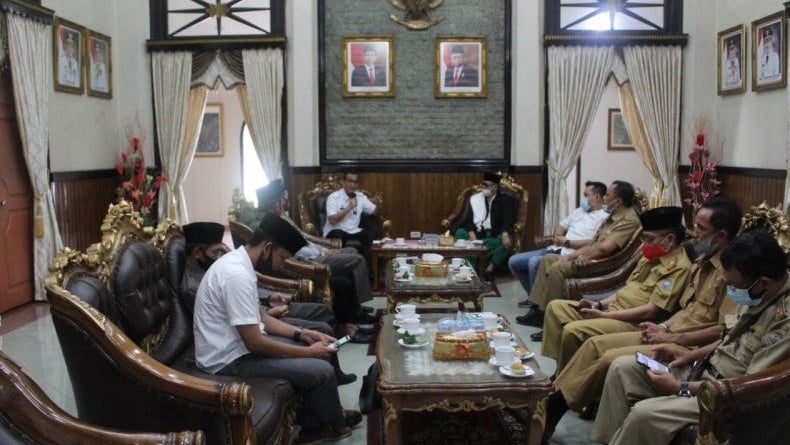 title Pemkab OKU Gandeng Ulama untuk Sukseskan Pilkada 2020 Pemkab OKU Gandeng Ulama untuk Sukseskan Pilkada 2020