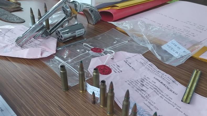 Kejari Bangka Selatan Musnahkan Satu Pucuk Senpi Ilegal dan Narkotika