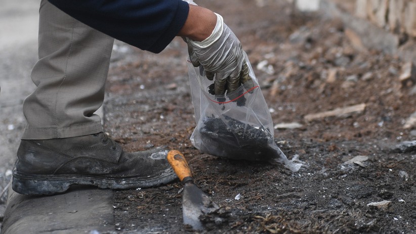 Bareskrim Polri Olah TKP Halte Transjakarta Bundaran HI yang Dibakar Massa - Bagian 3