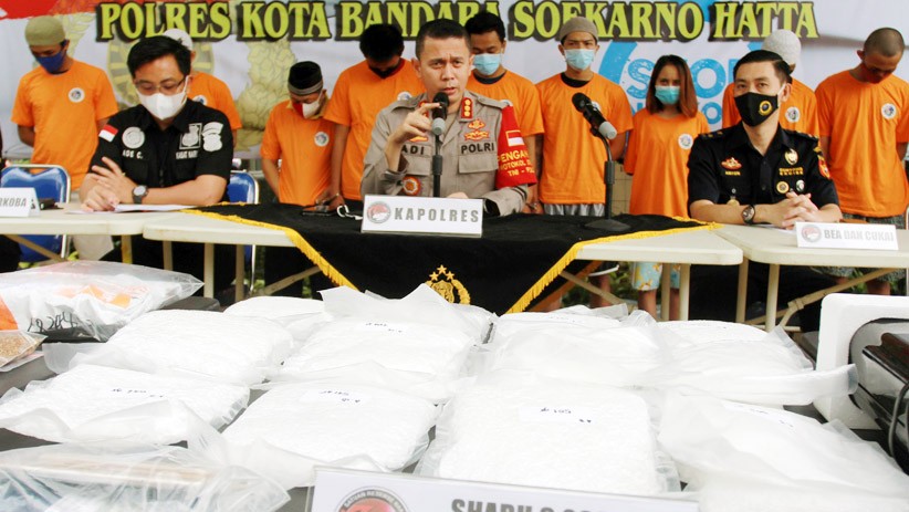 Polres Bandara Soekarno-Hatta Gagalkan Penyelundupan 9,2 Kg Sabu ke Pontianak - Bagian 1